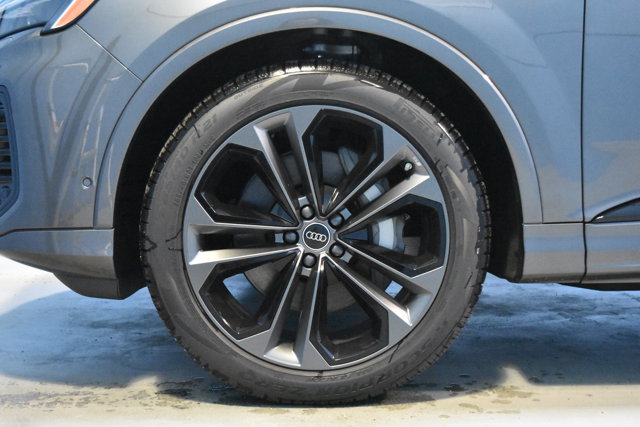 2025 Audi Q7 Premium Plus Image 5 of 28