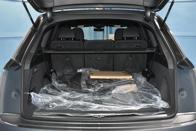 2025 Audi Q7 Premium Plus Image 6 of 28