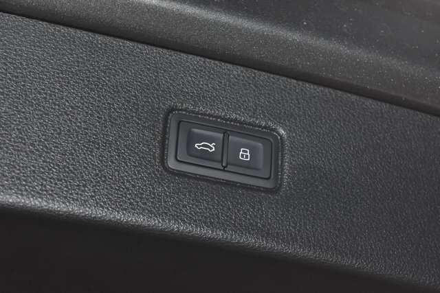 2025 Audi Q7 Premium Plus Image 19 of 28