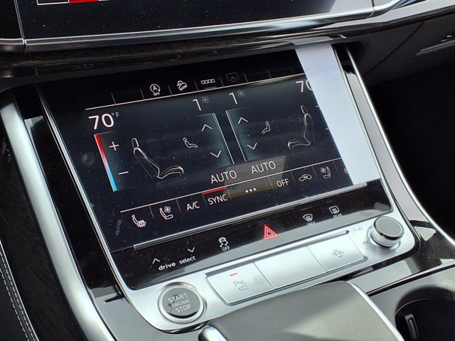 Vehicle image 18 of 23