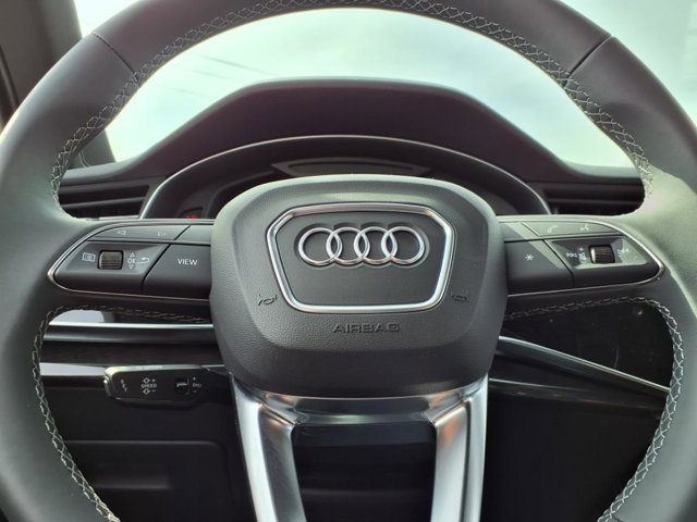 Vehicle image 23 of 23