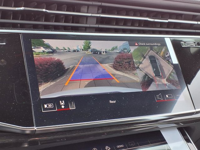 Vehicle image 17 of 23
