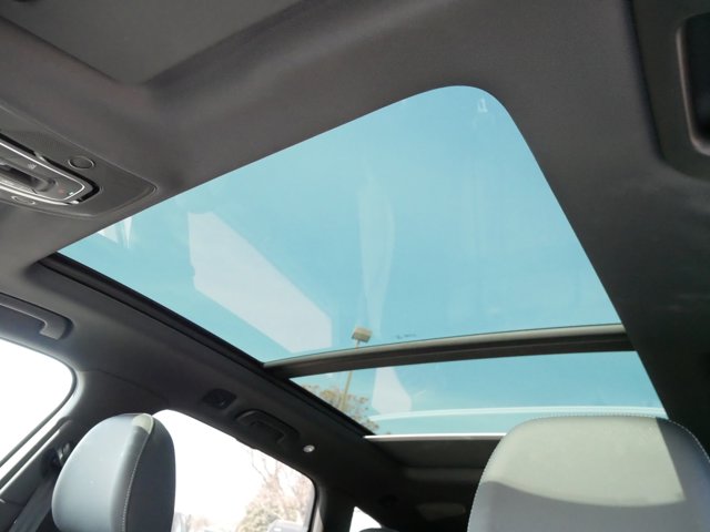 Vehicle image 26 of 27
