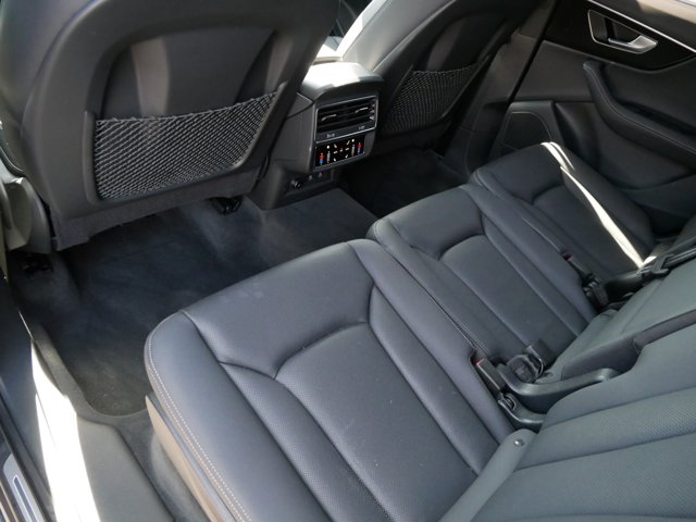 Vehicle image 9 of 27