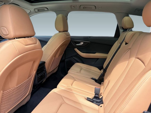 2025 Audi Q7 Premium Plus Image 12 of 28