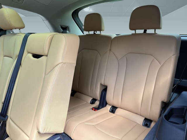 2025 Audi Q7 Premium Plus Image 11 of 28
