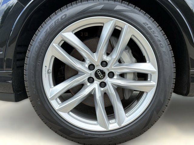 2025 Audi Q7 Premium Plus Image 8 of 28
