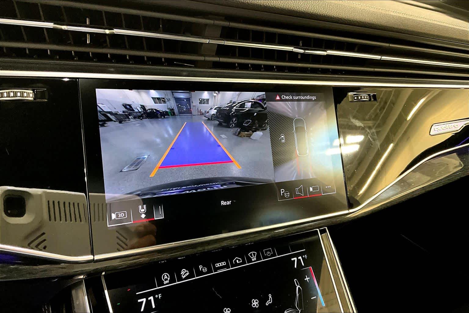 2025 Audi Q7 Prestige Image 18 of 30