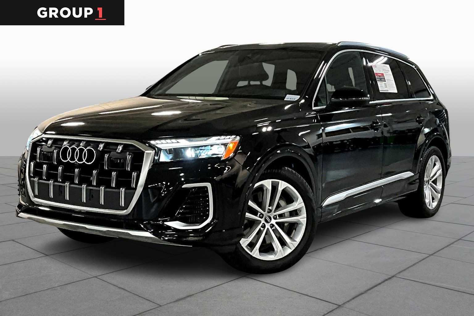 2025 Audi Q7 Prestige Image 1 of 30