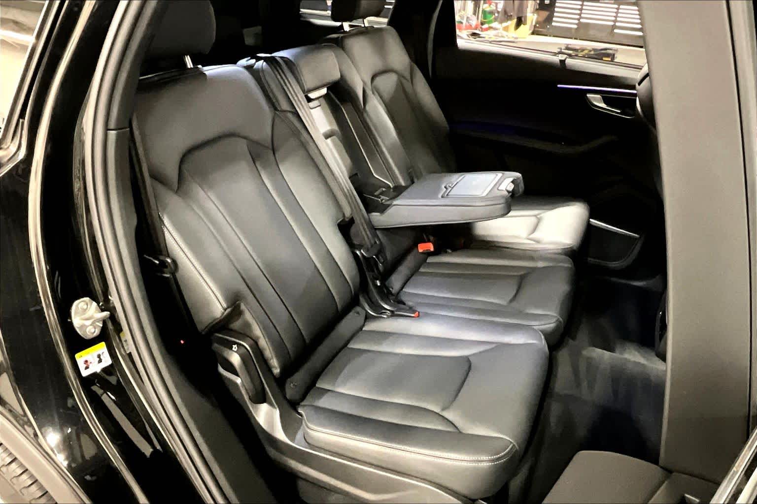2025 Audi Q7 Prestige Image 8 of 30