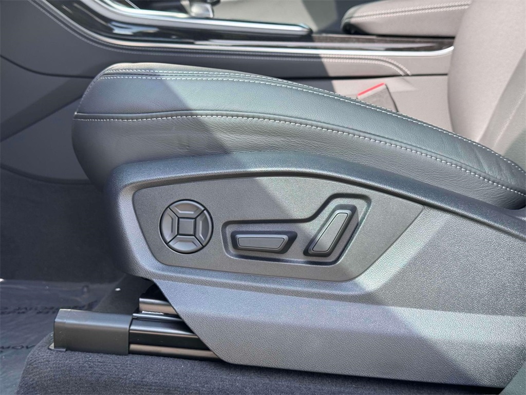 2025 Audi Q8 Premium Plus Image 21 of 21