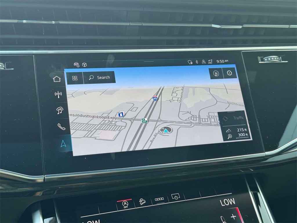 2025 Audi Q8 Premium Plus Image 14 of 21