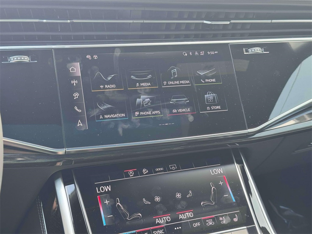 2025 Audi Q8 Premium Plus Image 16 of 21