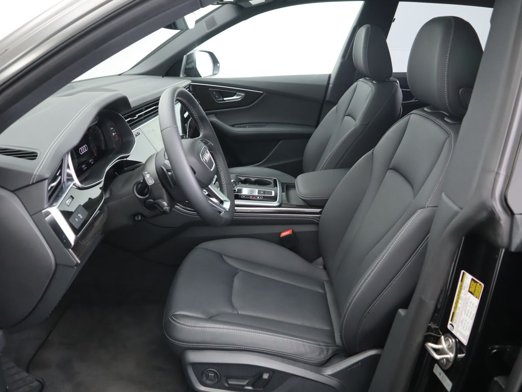 Vehicle image 16 of 36