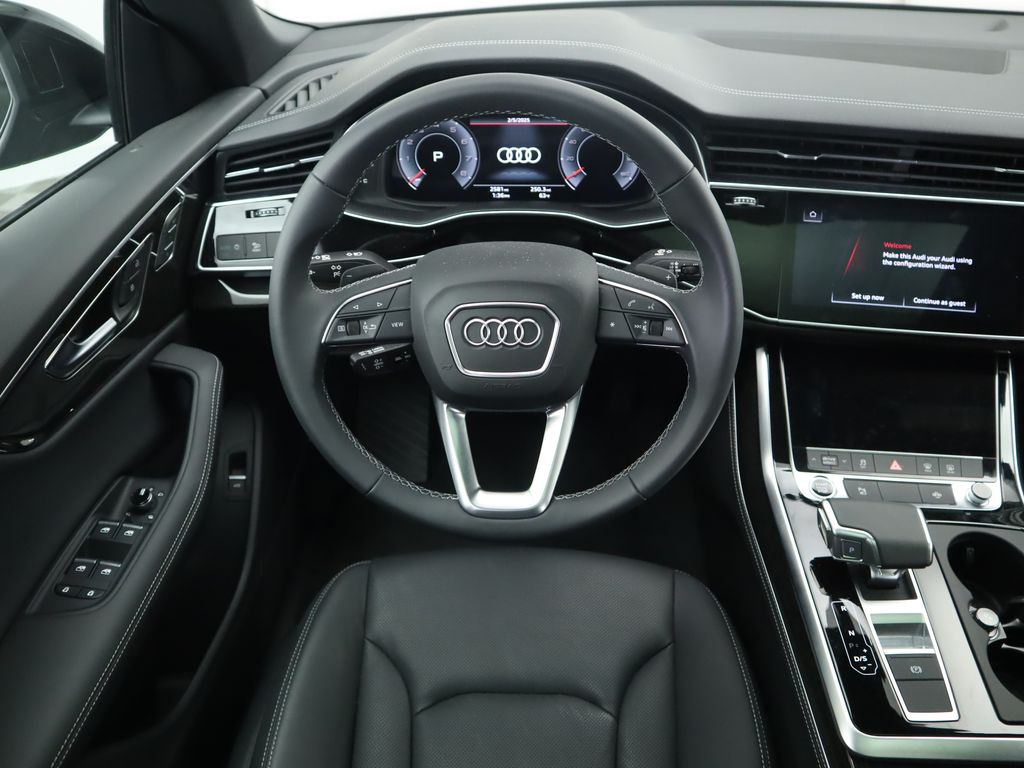 Vehicle image 21 of 36