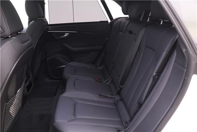 2025 Audi Q8 Premium Plus Image 11 of 18