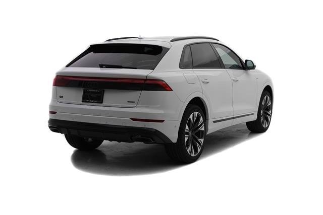 2025 Audi Q8 Premium Plus Image 3 of 18