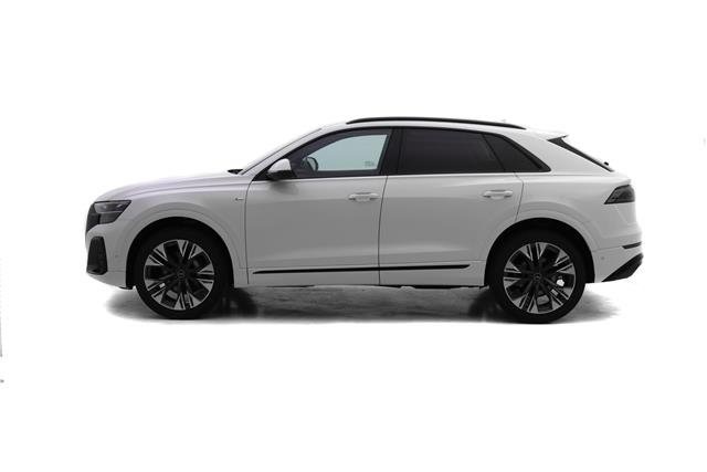 2025 Audi Q8 Premium Plus Image 5 of 18