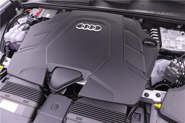 2025 Audi Q8 Premium Plus Image 17 of 18