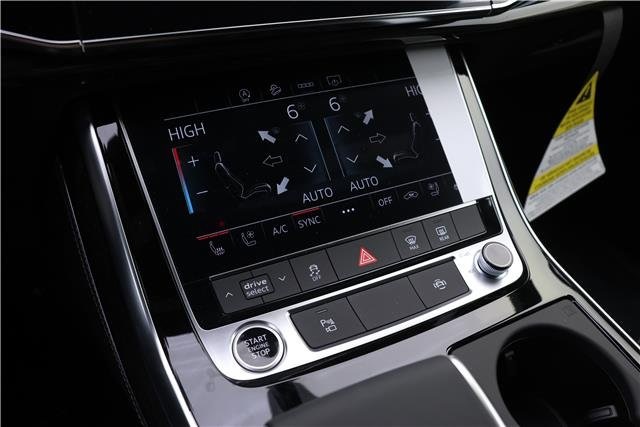 2025 Audi Q8 Premium Plus Image 9 of 18