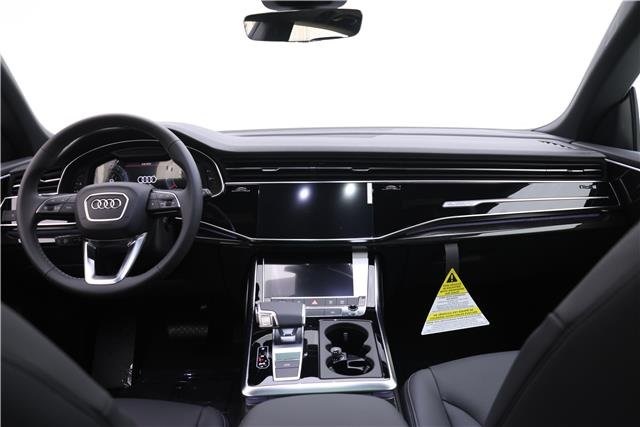 2025 Audi Q8 Premium Plus Image 8 of 18