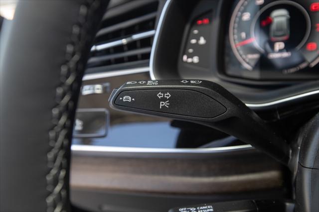 2025 Audi Q8 Premium Plus Image 32 of 40