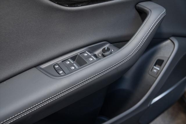2025 Audi Q8 Premium Plus Image 24 of 39