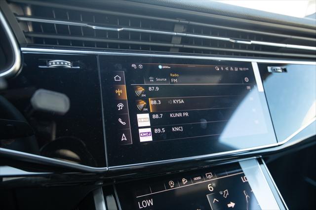 2025 Audi Q8 Premium Plus Image 19 of 39