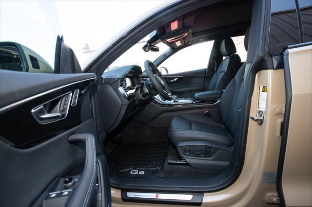 2025 Audi Q8 Premium Plus Image 12 of 39