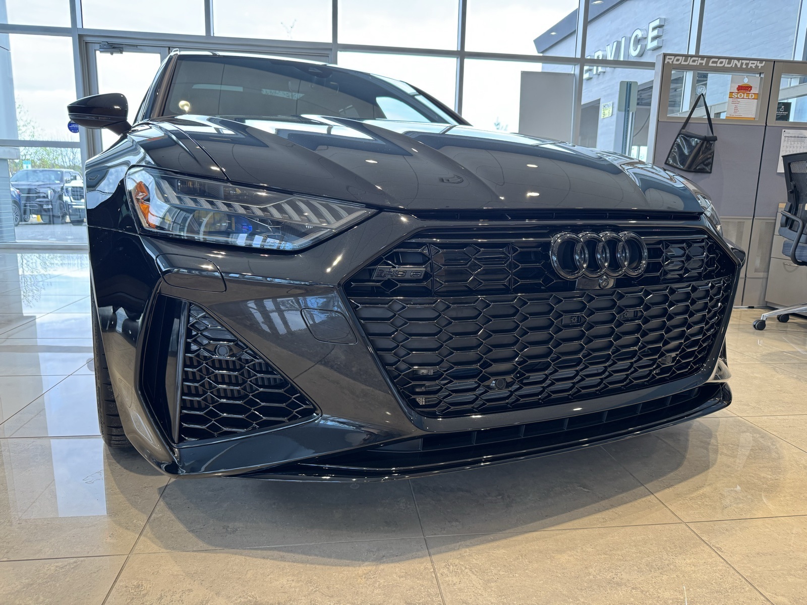Vehicle image 9 of 30