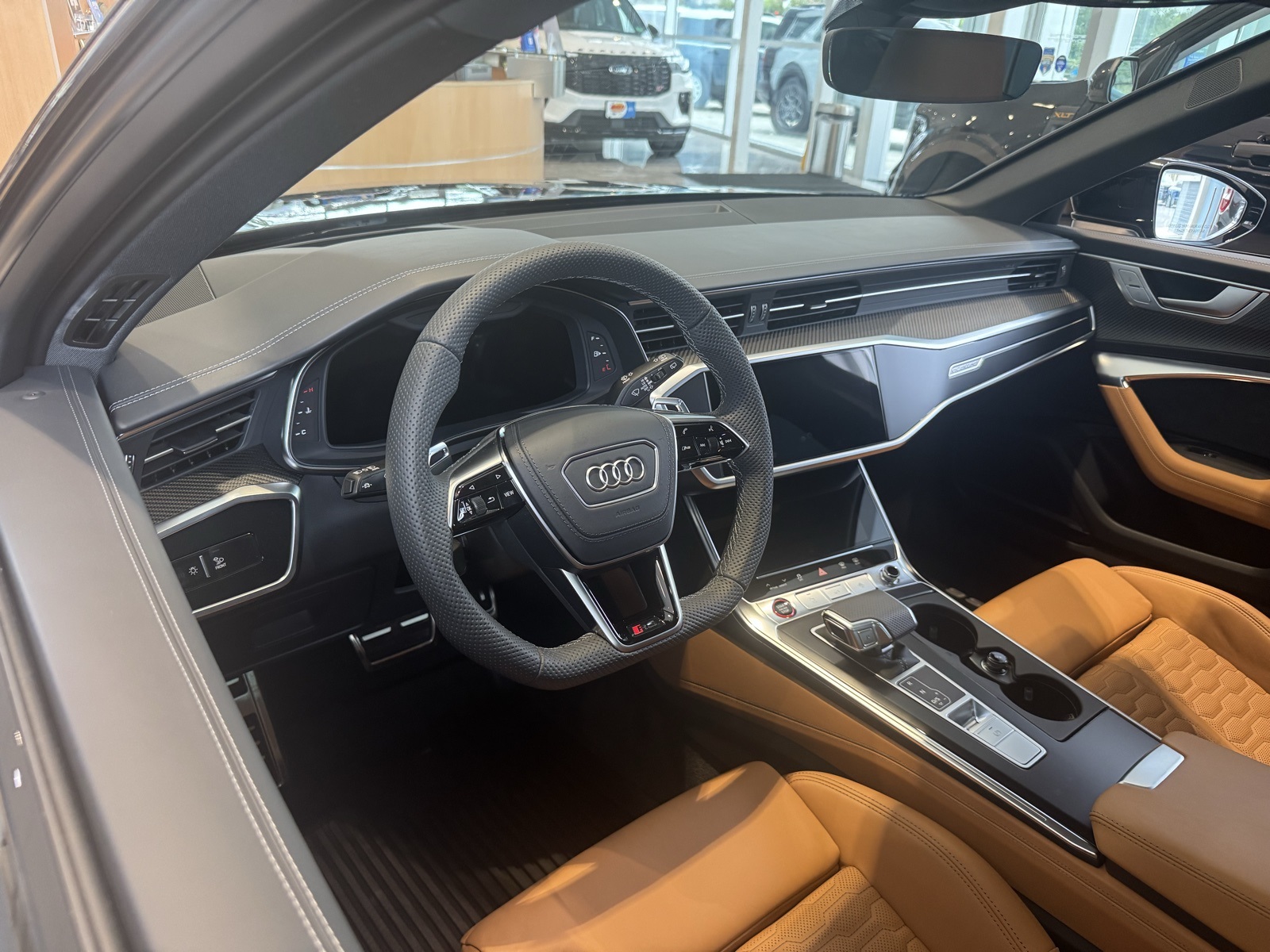 Vehicle image 13 of 30