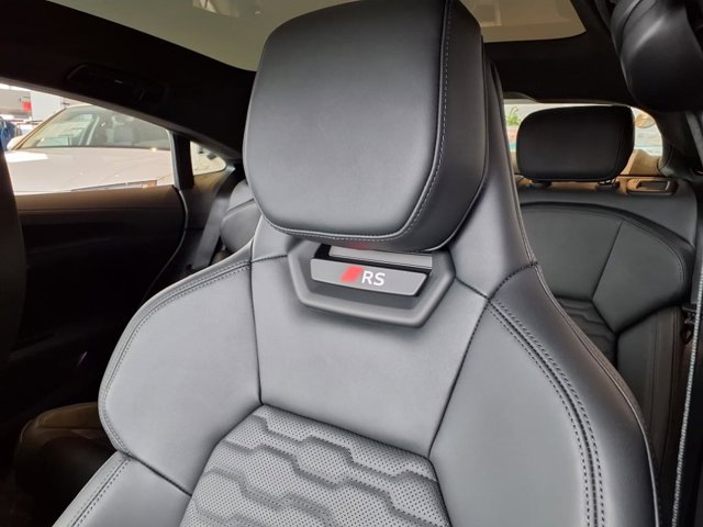 Vehicle image 8 of 26