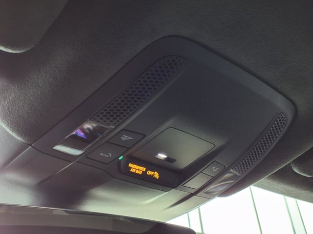 Vehicle image 22 of 26