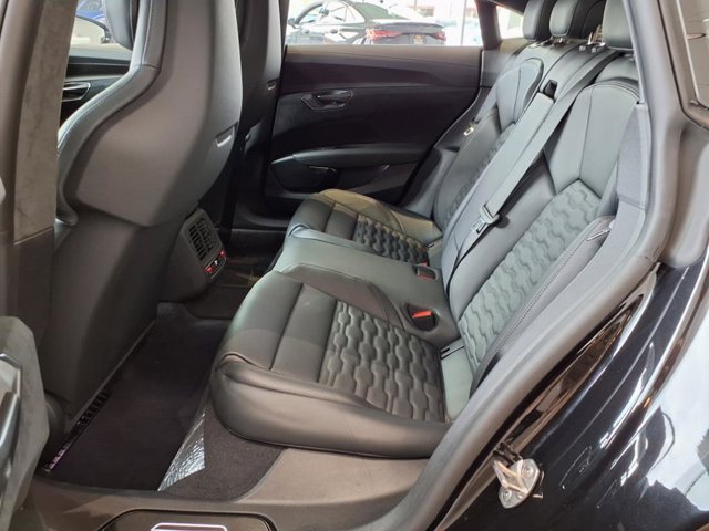Vehicle image 12 of 26