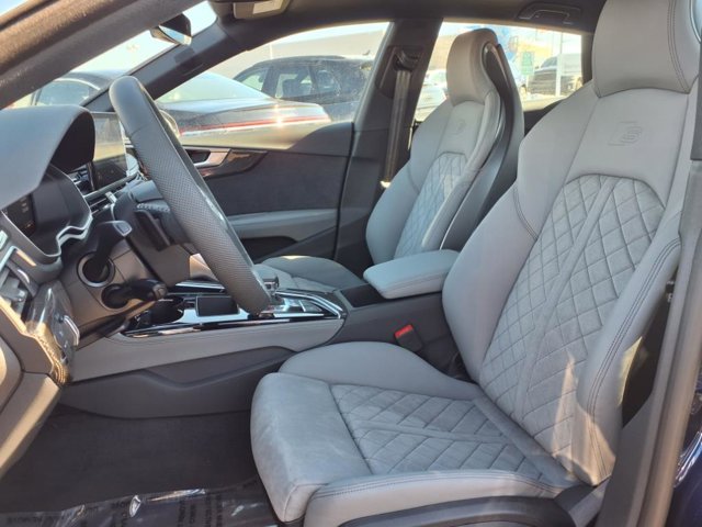 Vehicle image 7 of 23