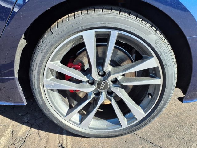 Vehicle image 11 of 23