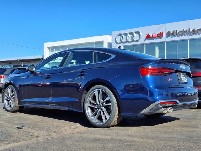 Vehicle image 6 of 23