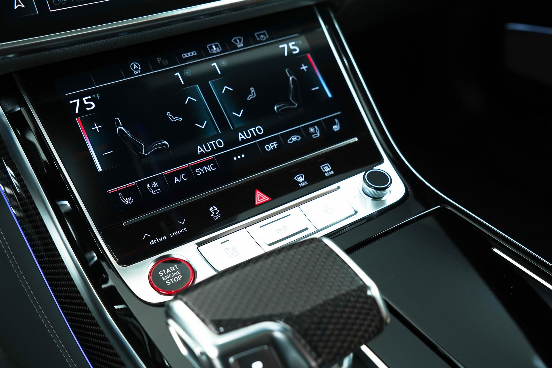 2025 Audi S8 Base Image 32 of 44