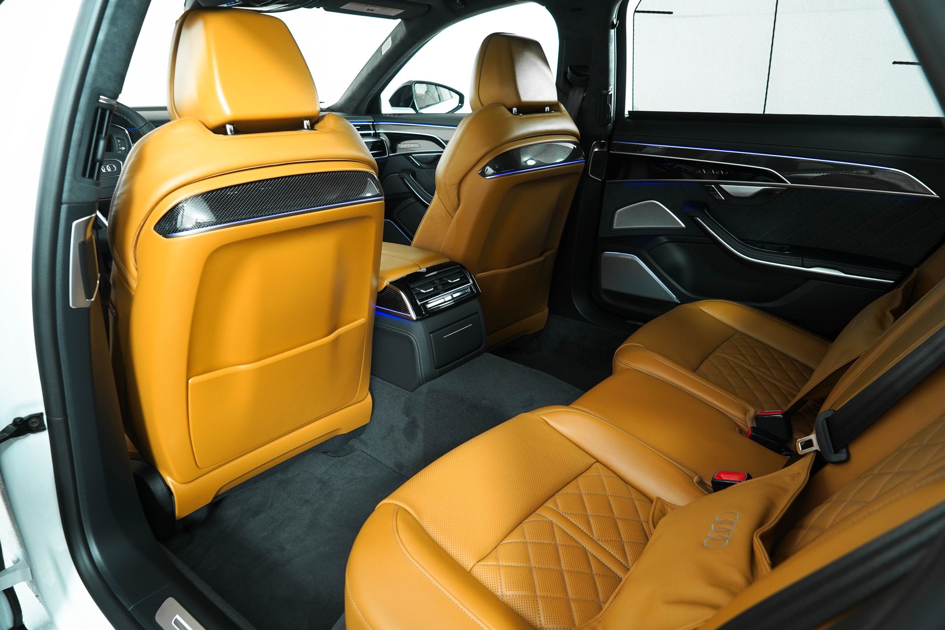 2025 Audi S8 Base Image 22 of 44