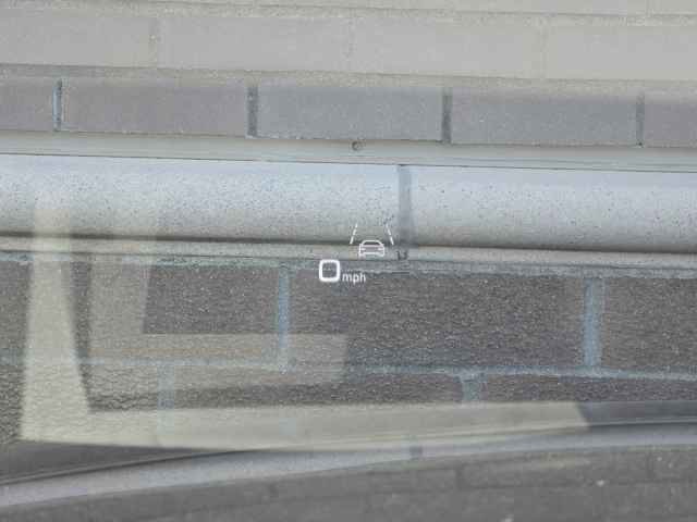Vehicle image 37 of 44