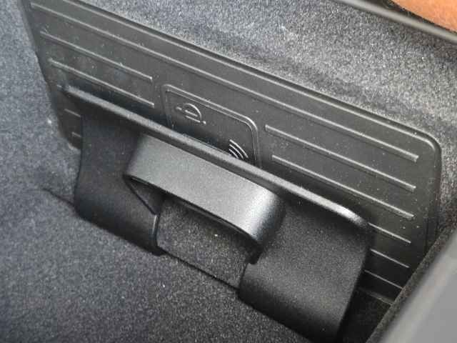 Vehicle image 44 of 44