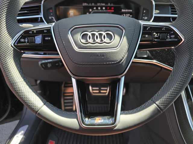 Vehicle image 21 of 44