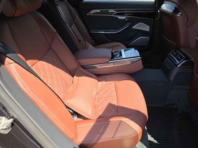 Vehicle image 14 of 44