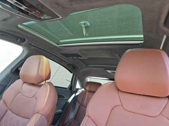 Vehicle image 17 of 44