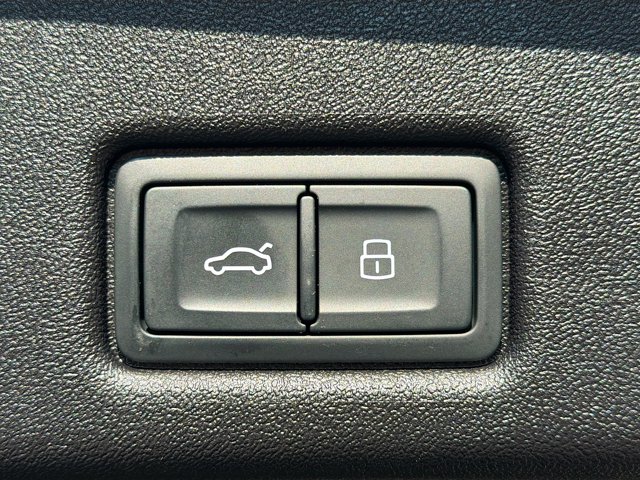 2025 Audi SQ5 Sportback Premium Plus Image 34 of 41