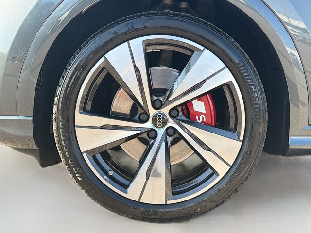 2025 Audi SQ5 Sportback Premium Plus Image 9 of 41