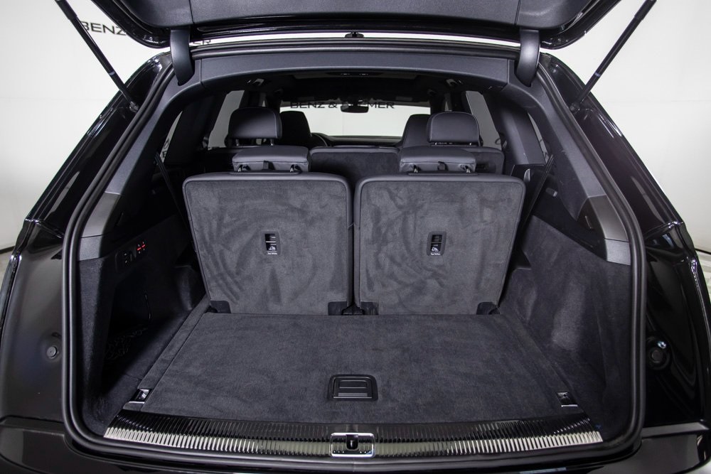 Vehicle image 13 of 49