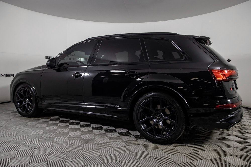 Vehicle image 10 of 49