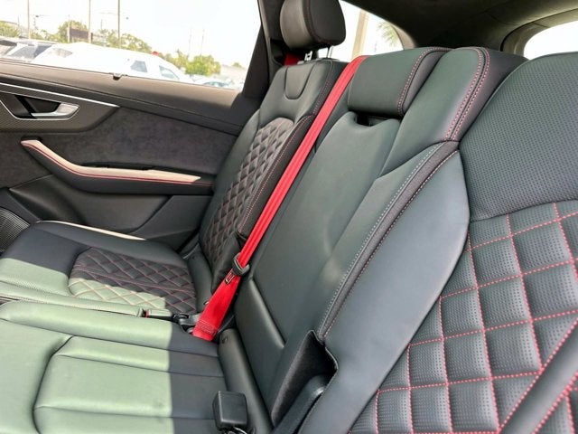 2025 Audi SQ7 Prestige Image 15 of 41