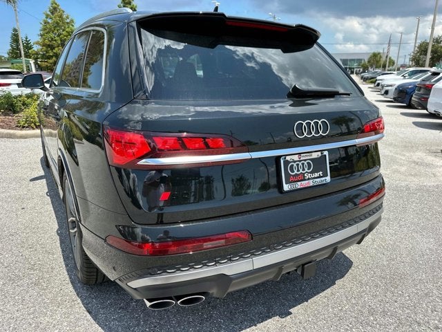 2025 Audi SQ7 Prestige Image 10 of 41